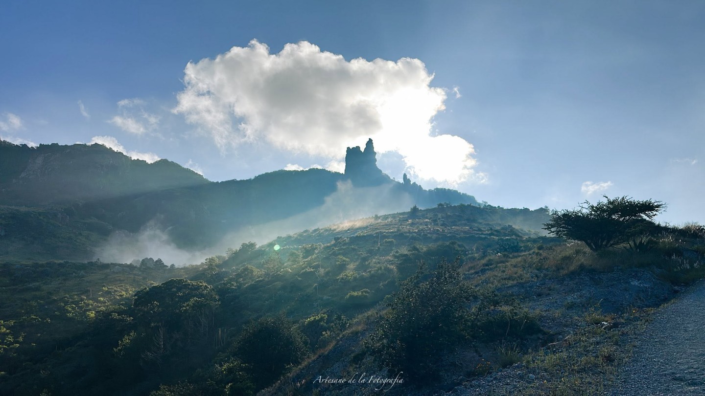 Vista panorámica de la Peña de los Frailes